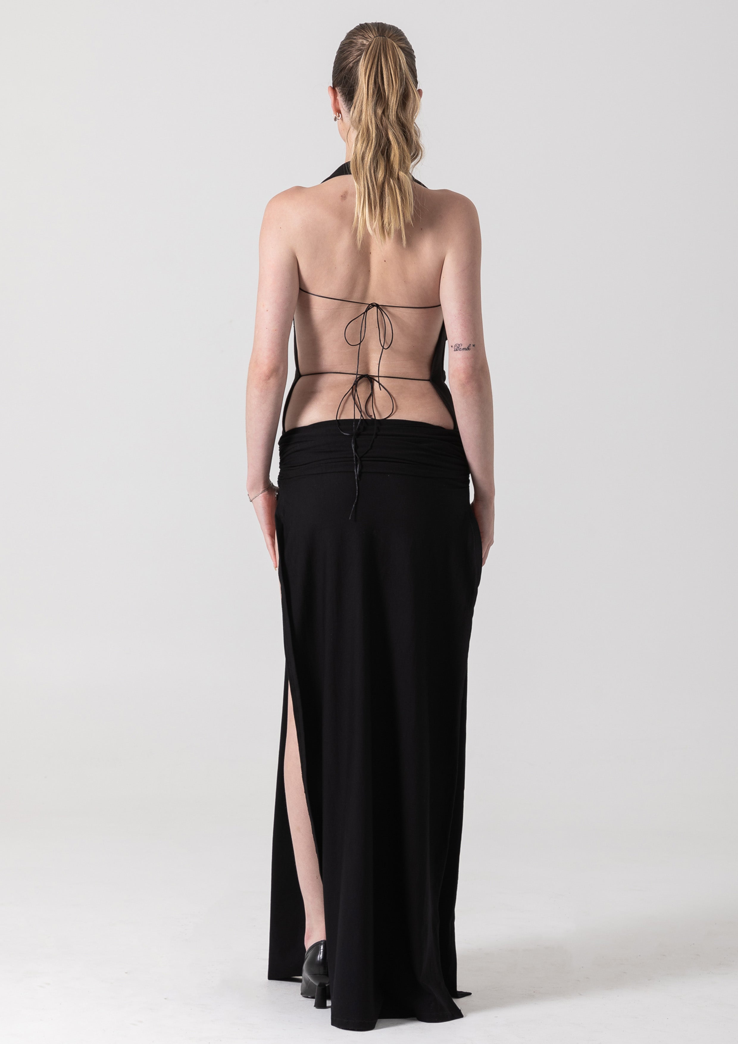 WHYNTER ASYMMETRICAL MAXI - BLACK